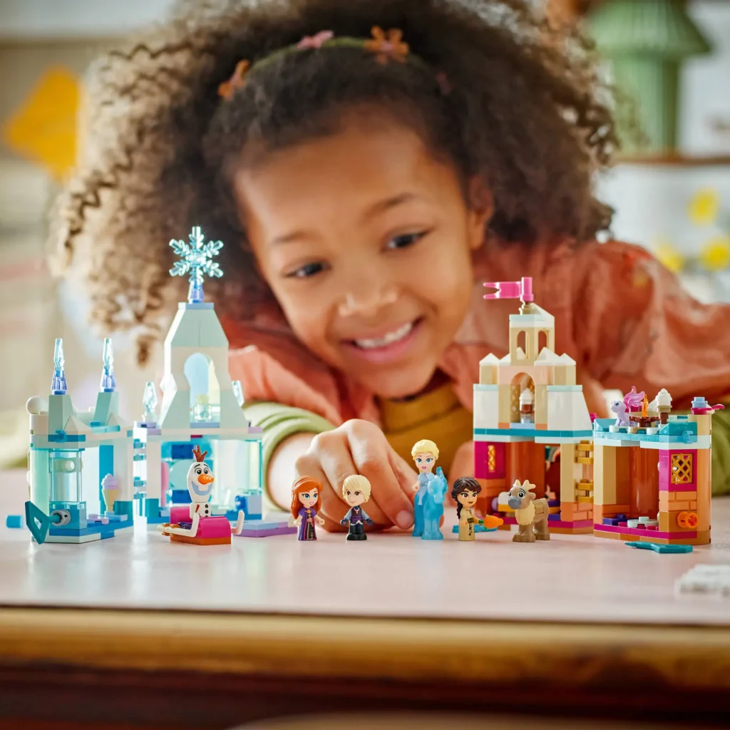 lego disney 43278 mini arendelle castle & elsa’s ice palace (3)