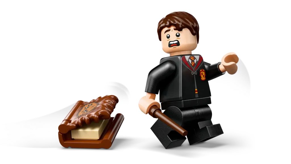 lego harry potter 76449 chomping monster book of monsters (7)