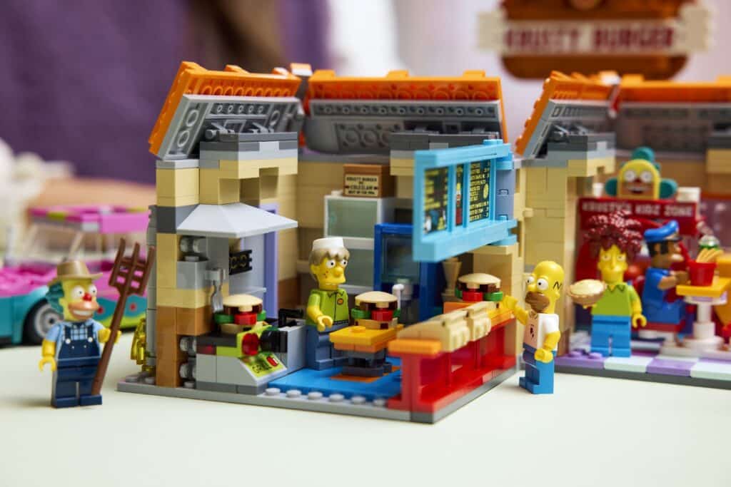 lego icons 10352 the simpsons krusty burger (2)