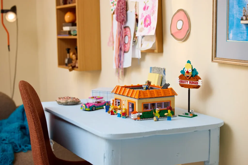lego icons 10352 the simpsons krusty burger (8)