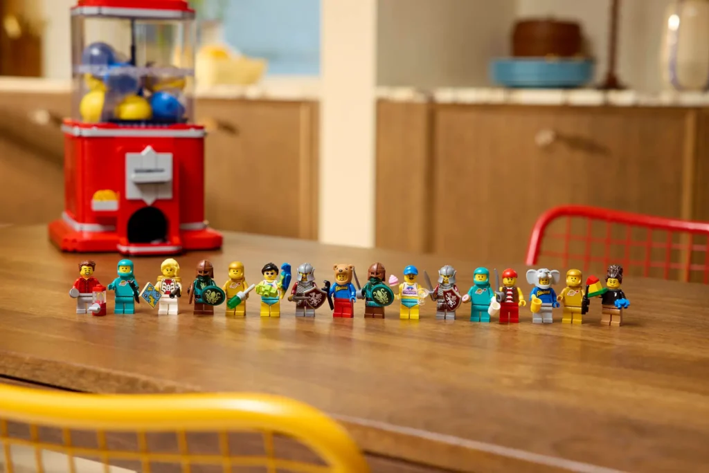 lego ideas 21358 minifigure vending machine (4)