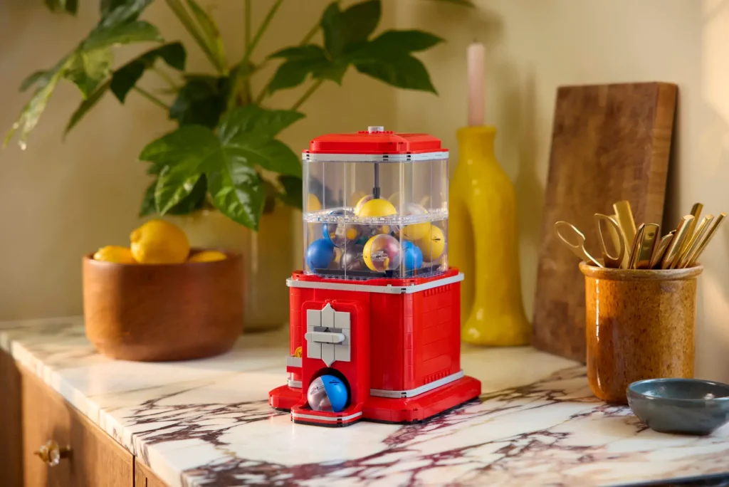 lego ideas 21358 minifigure vending machine (7)