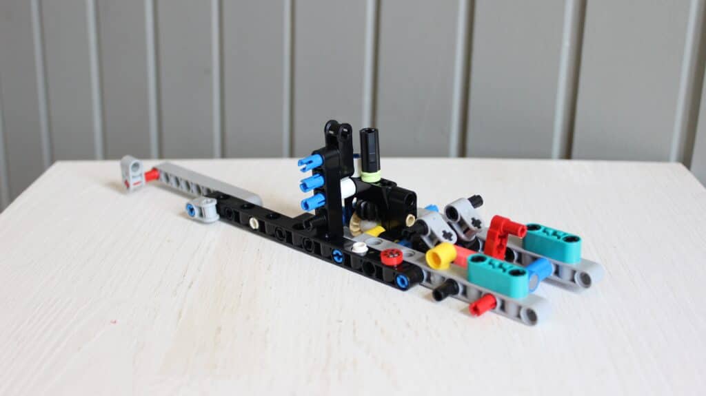 lego technic 42208 aston martin valkyrie 03