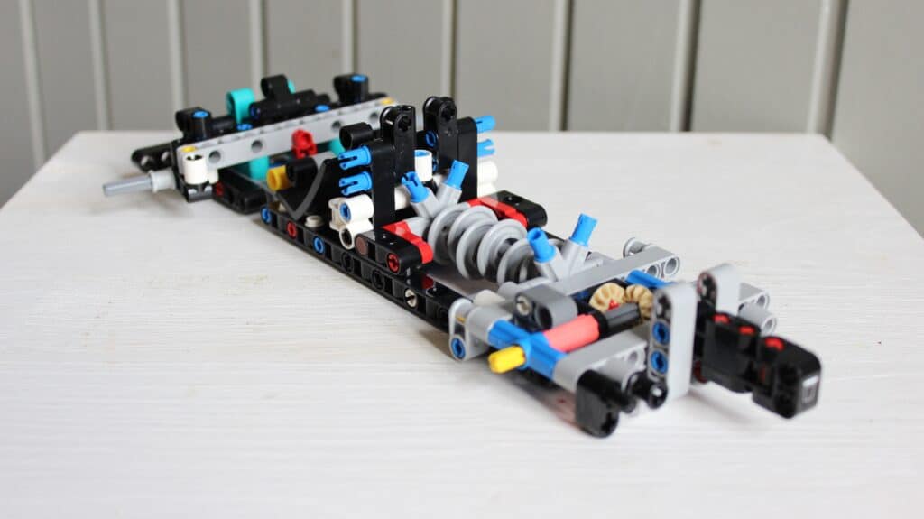 lego technic 42208 aston martin valkyrie 05