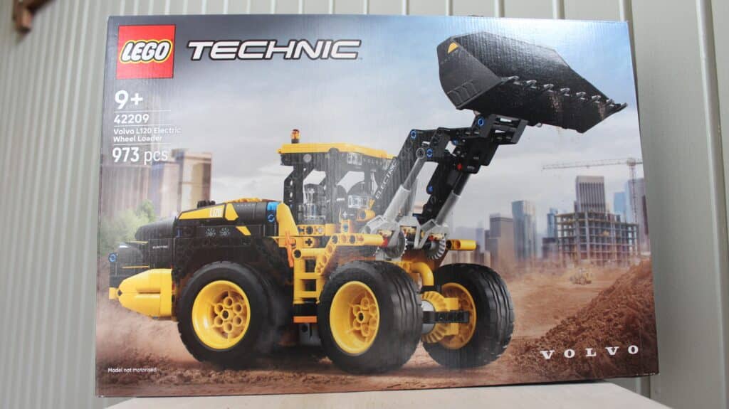 lego technic 44209 volvo l120 electric wheel loader 01