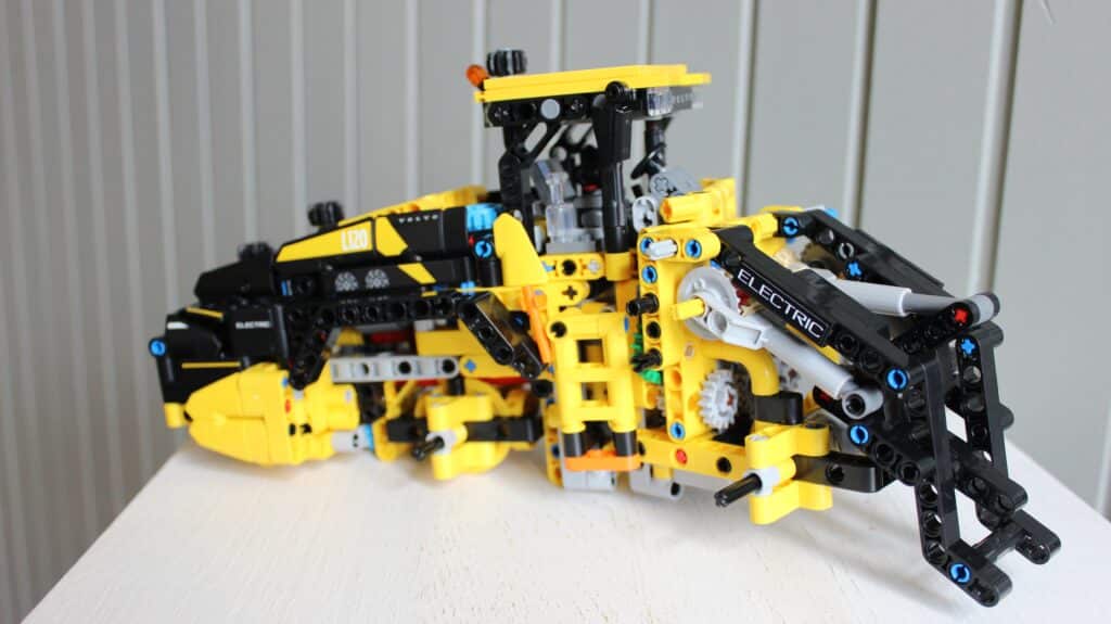 lego technic 44209 volvo l120 electric wheel loader 12