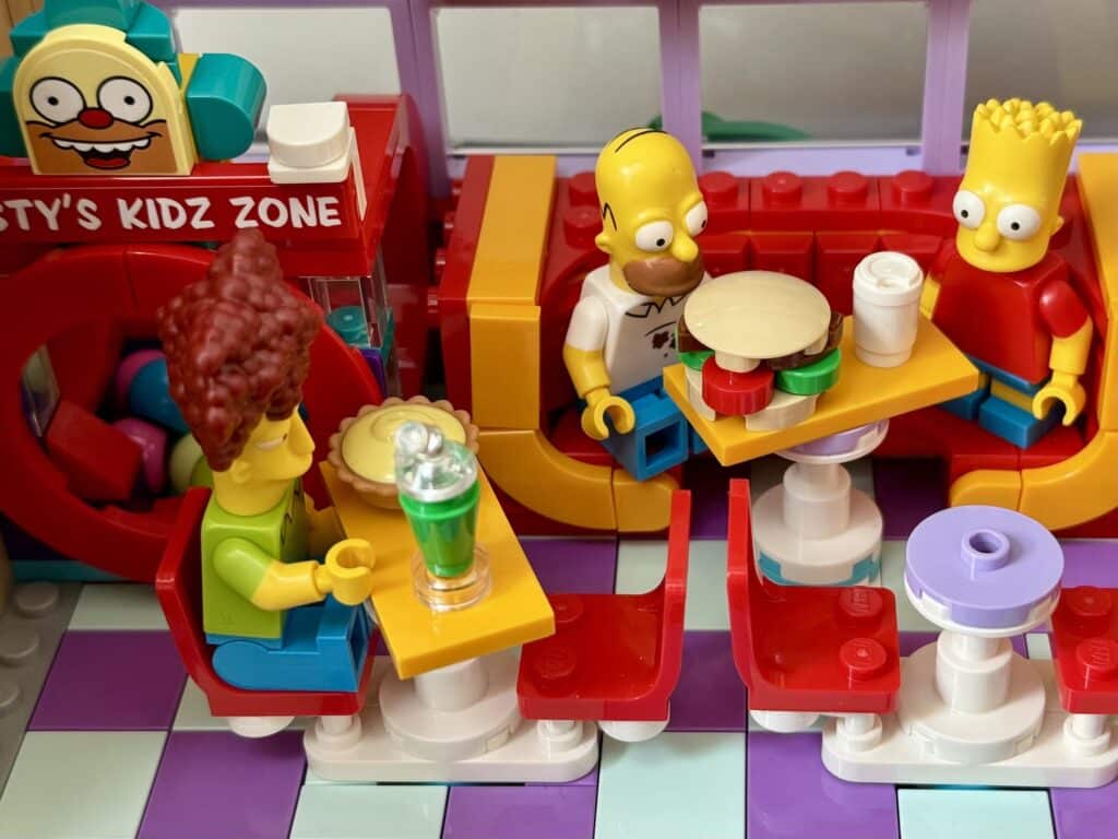 lego the simpsons 10352 krusty burger 00011