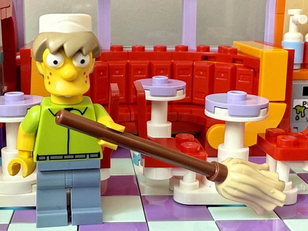 lego the simpsons 10352 krusty burger 00015