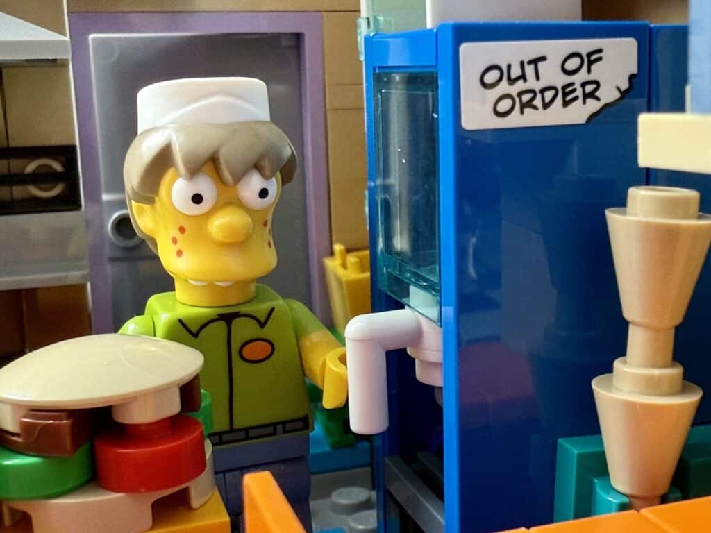 lego the simpsons 10352 krusty burger 00018