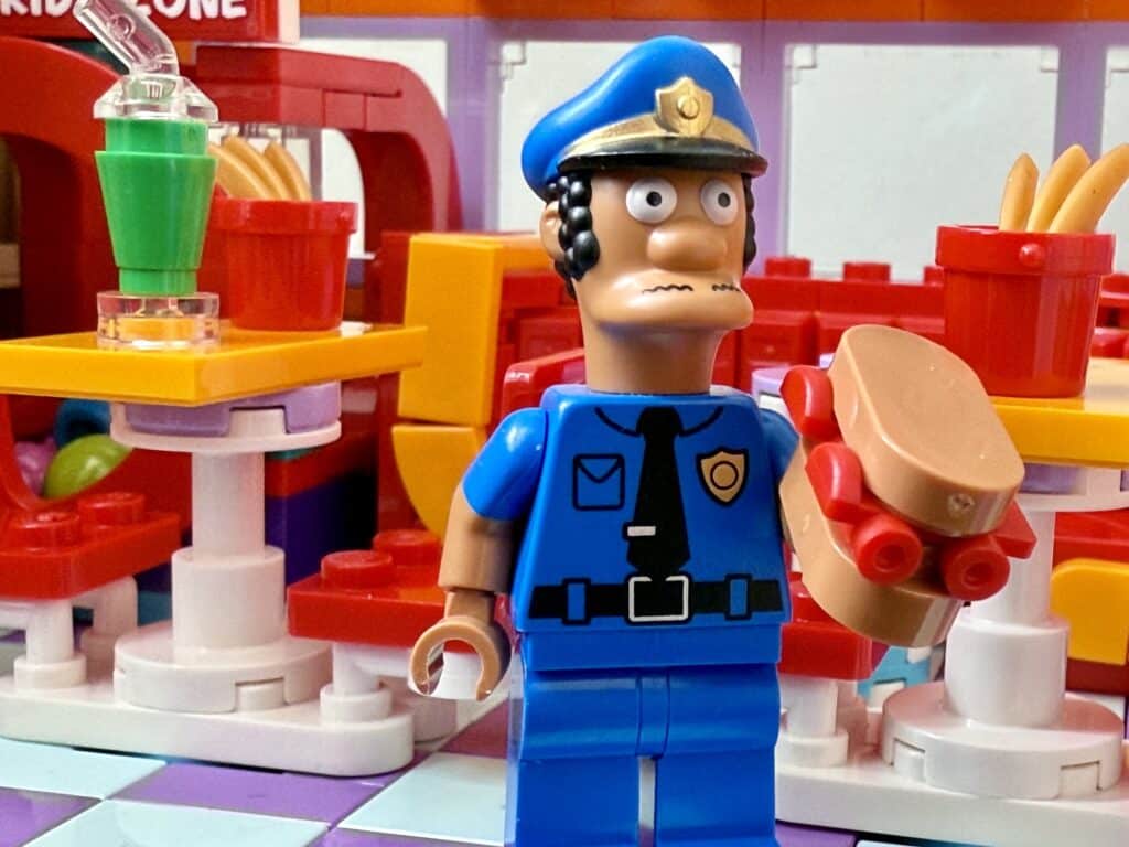 lego the simpsons 10352 krusty burger 00024