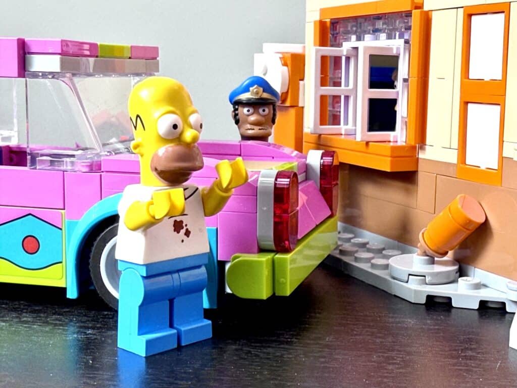 lego the simpsons 10352 krusty burger 00040