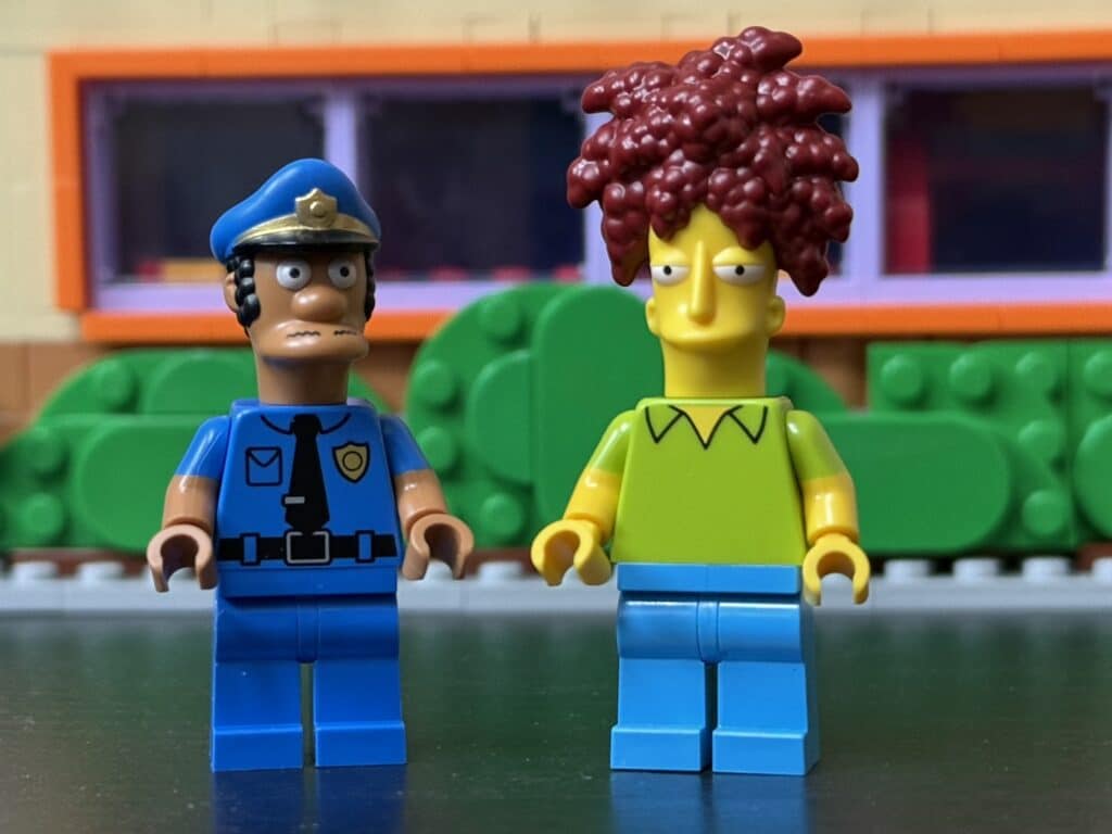 lego the simpsons 10352 krusty burger minifigures00002
