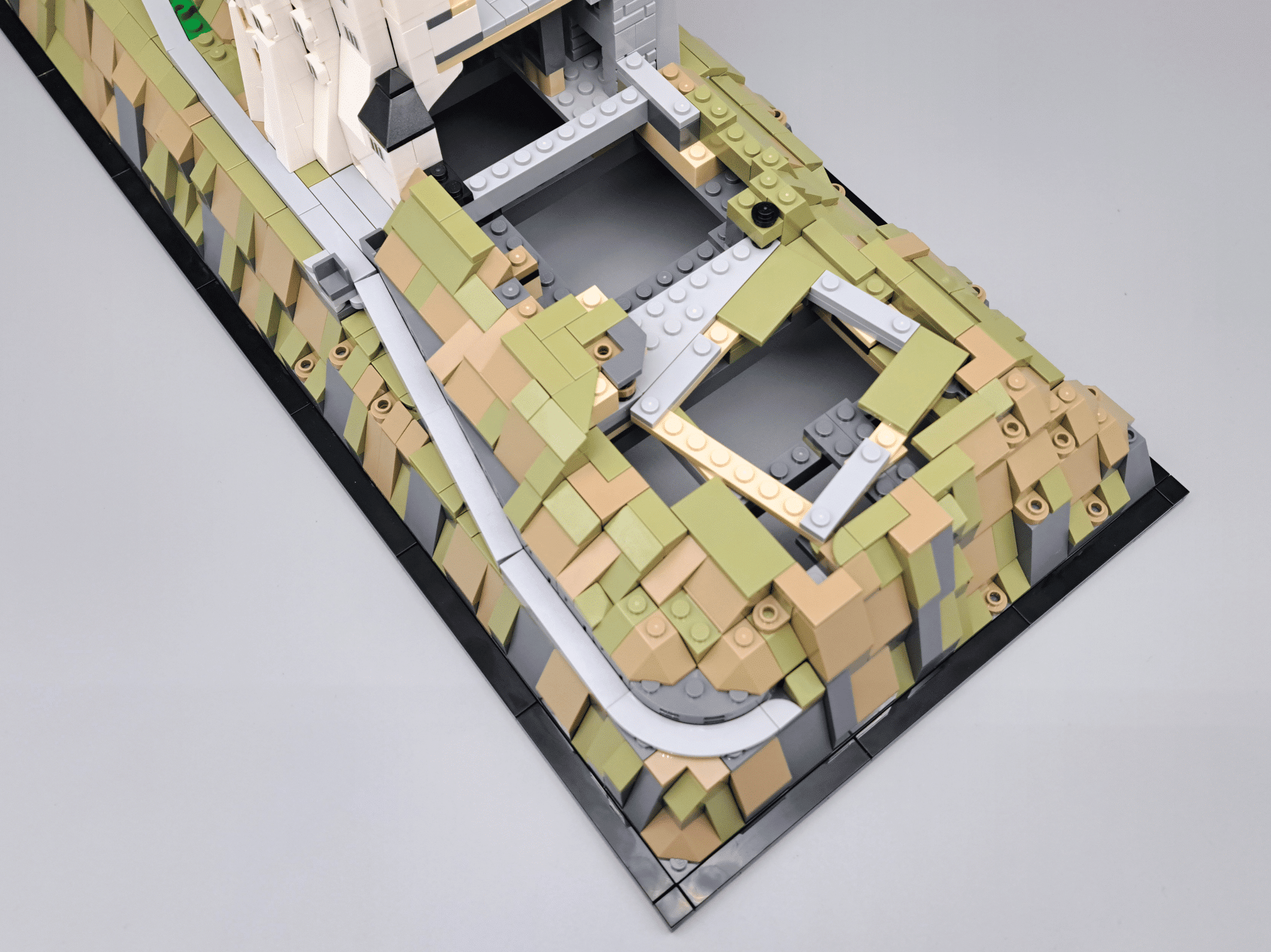 lego architecture 21063 neuschwanstein castle (10)