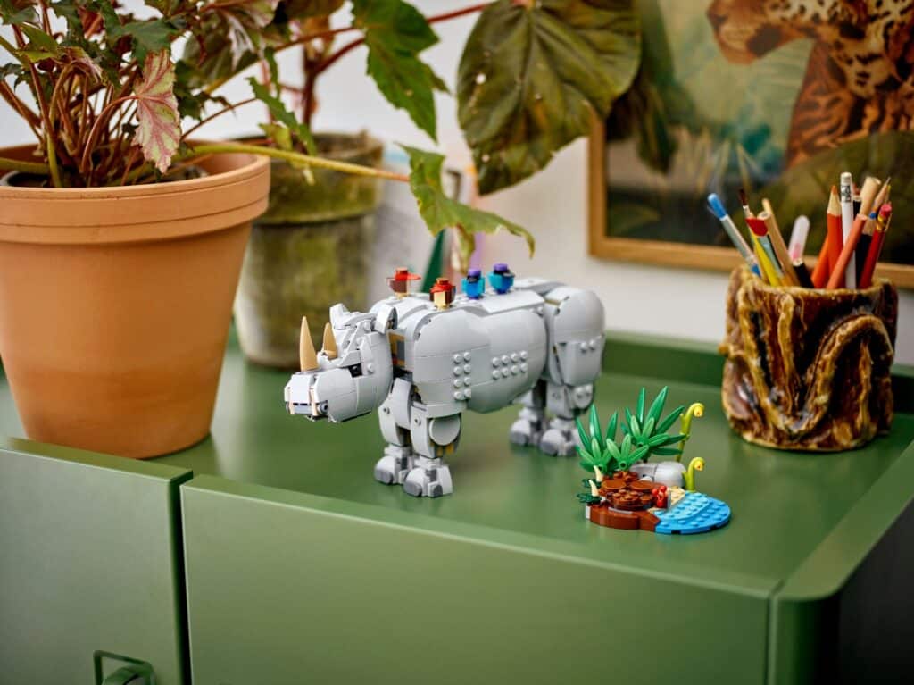 lego creator 31171 wild animals majestic rhino with birds (6)