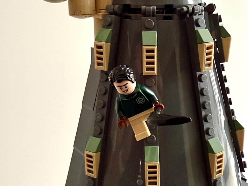 lego harry potter 76454 hogwarts main tower 00032