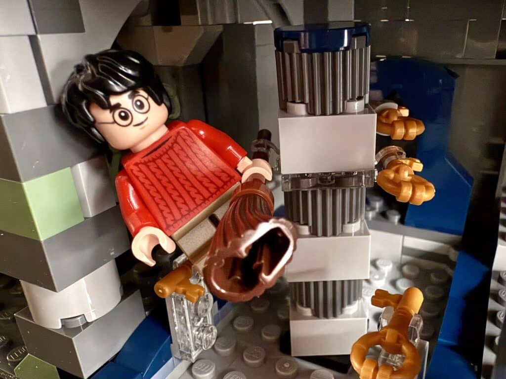 lego harry potter 76454 hogwarts main tower 00042