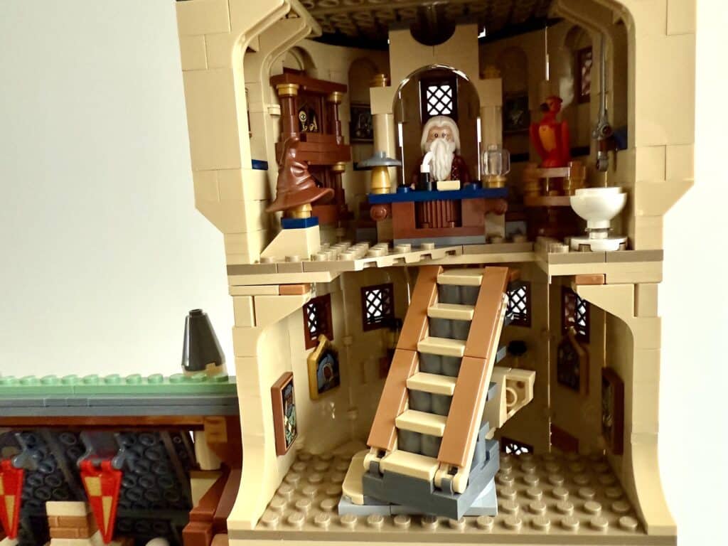 lego harry potter 76454 hogwarts main tower 00053