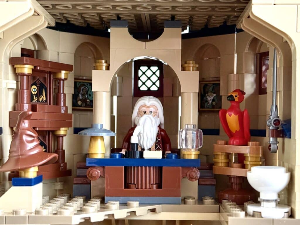 lego harry potter 76454 hogwarts main tower 00056