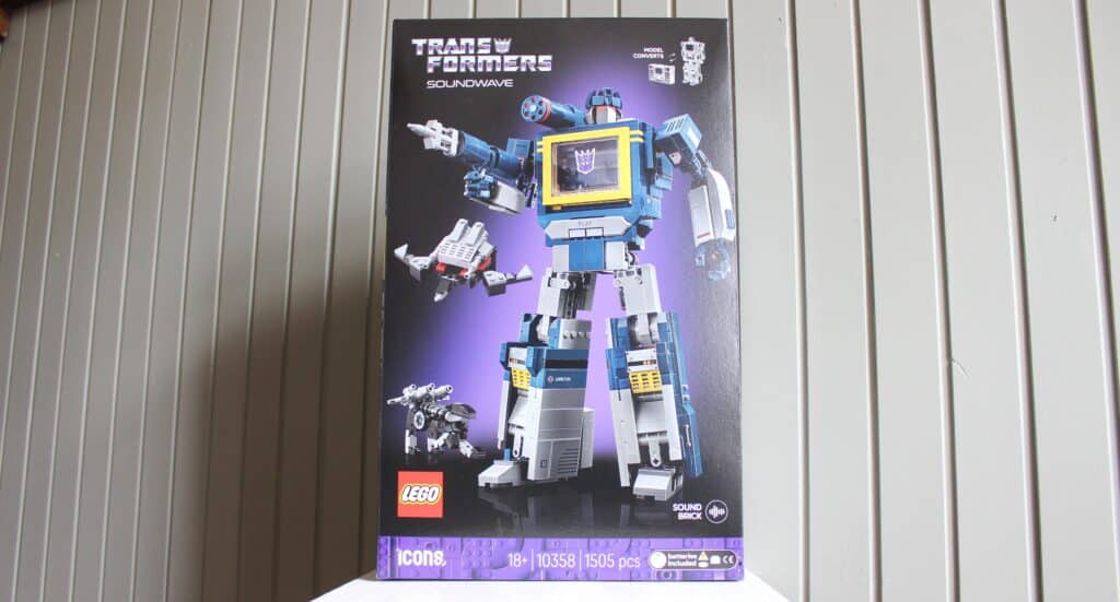 lego icons 10358 transformers soundwave 01