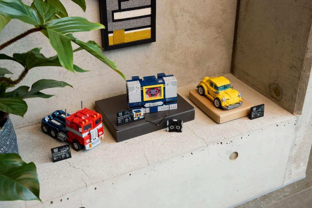 lego icons 10358 transformers soundwave (11)