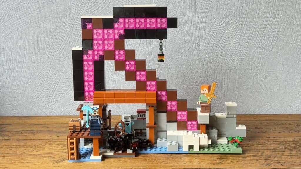 lego minecraft 21277 the pickaxe mine9