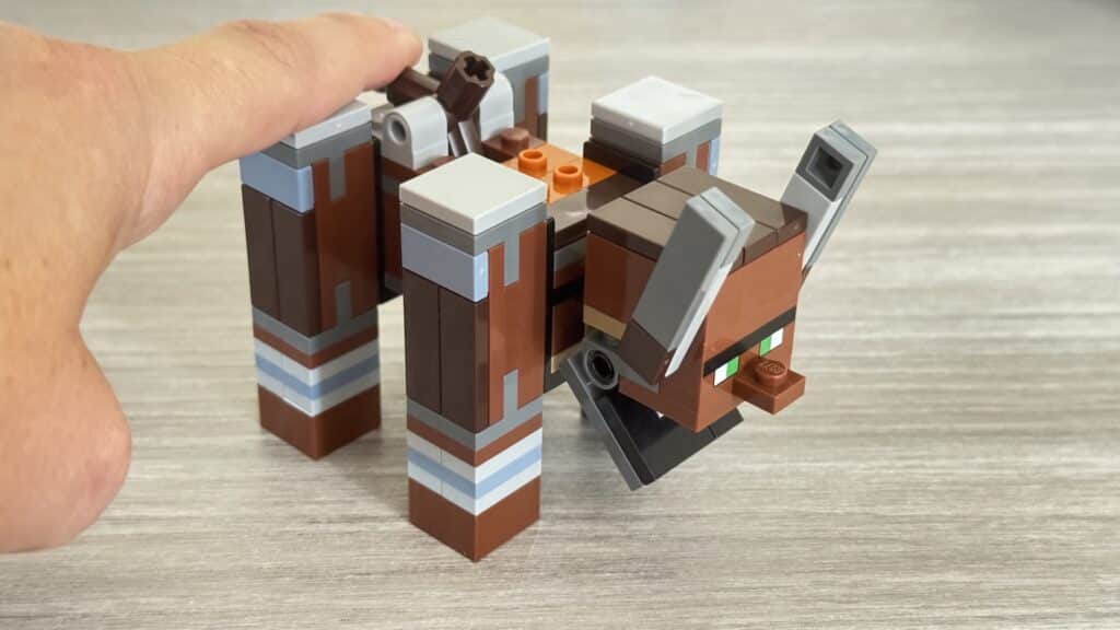 lego minecraft 21278 the pillager outpost and ravager4