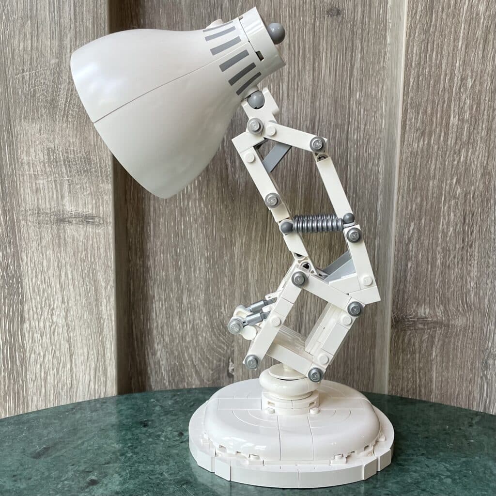 21357 disney pixar luxo jr 8