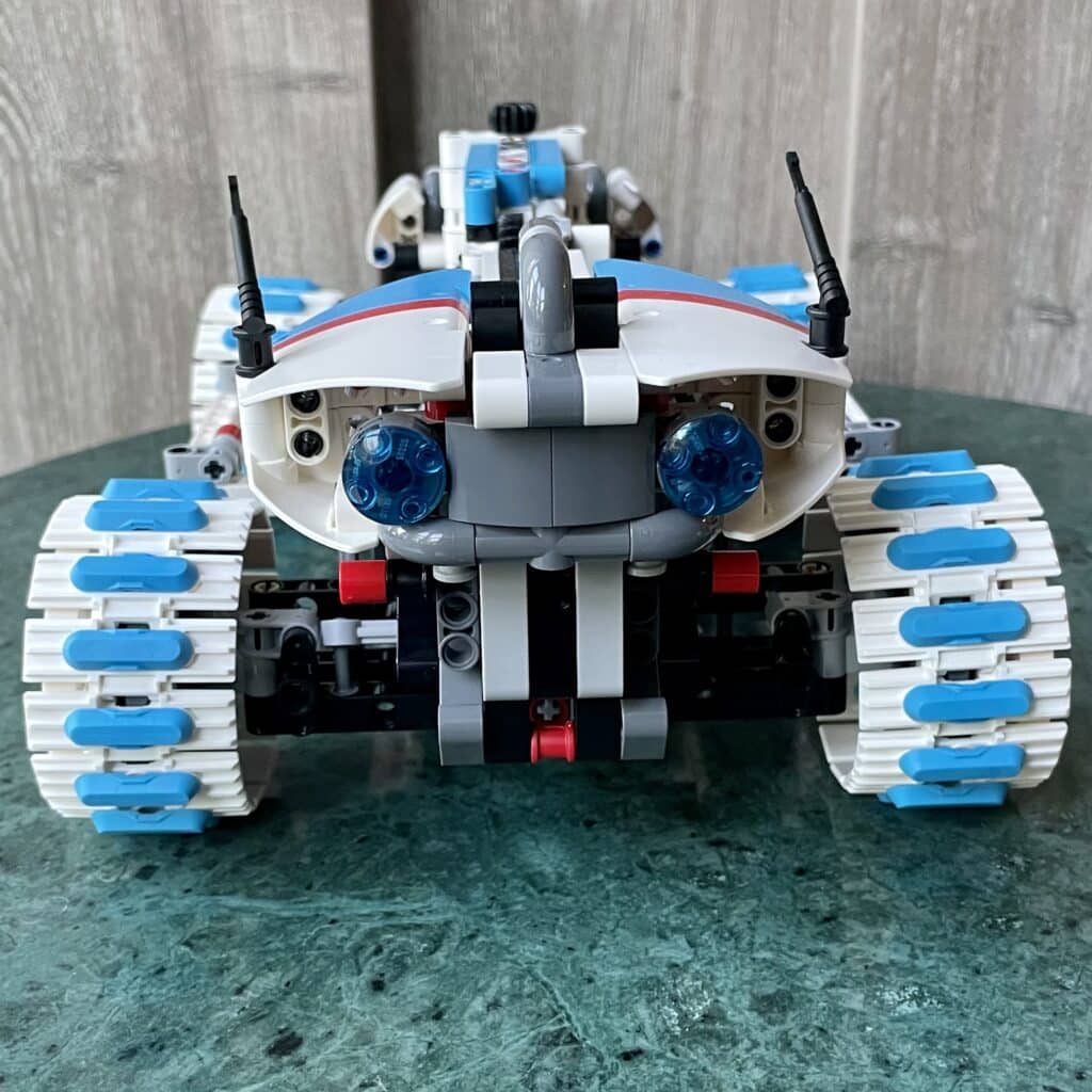 42211 lunar outpost moon rover 15