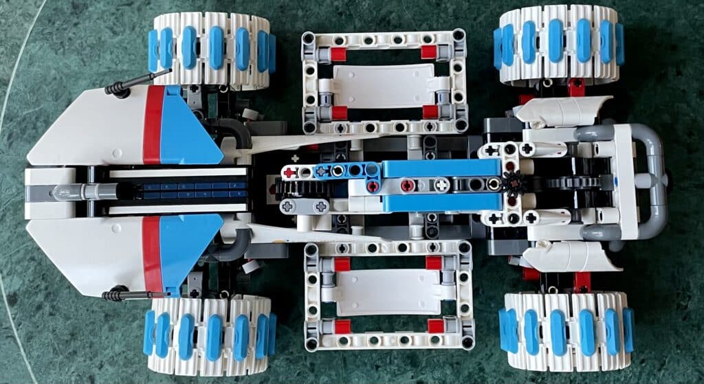 42211 lunar outpost moon rover 16