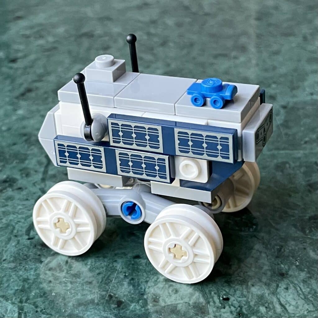 42211 lunar outpost moon rover 3