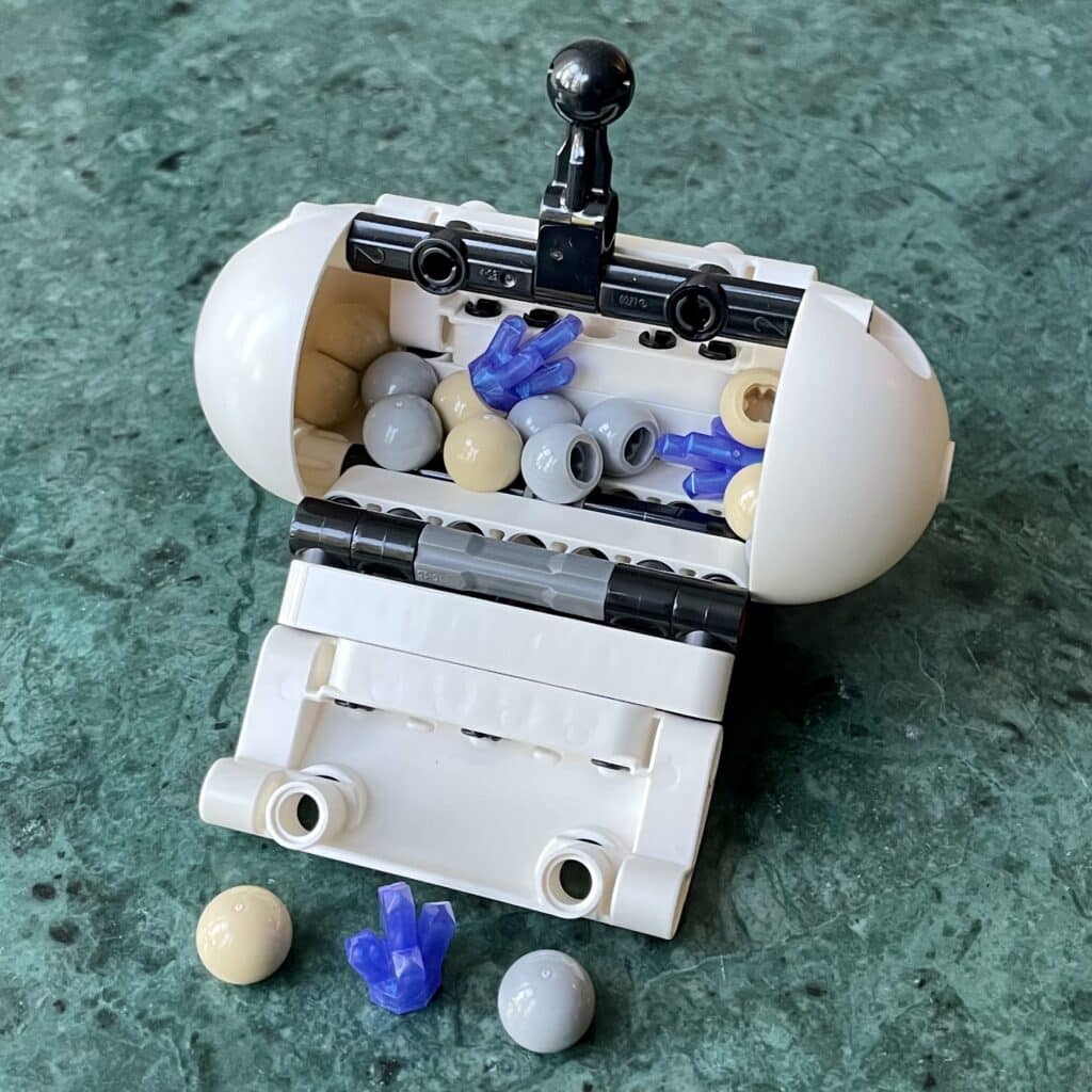 42211 lunar outpost moon rover 5