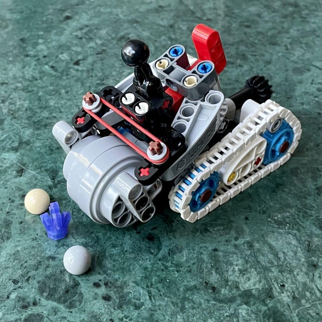 42211 lunar outpost moon rover 6