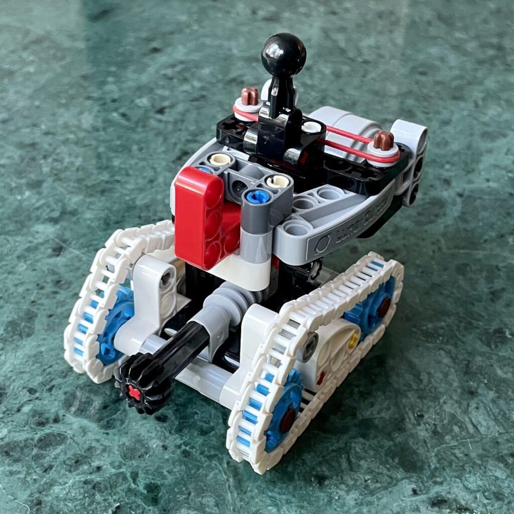 42211 lunar outpost moon rover 9