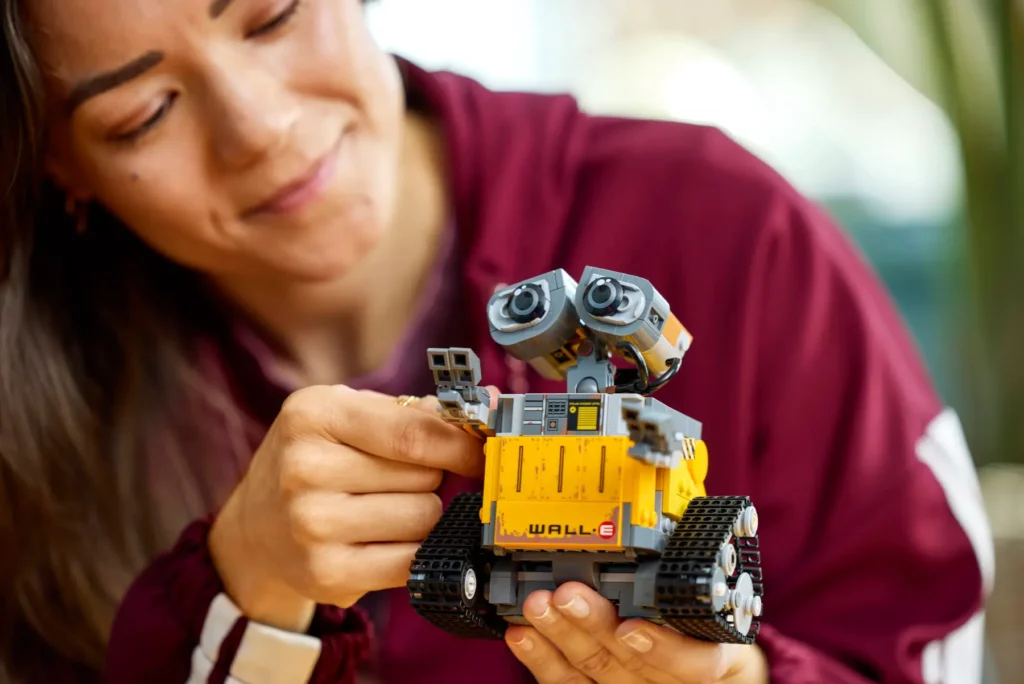 lego disney 43279 wall•e and eve (2)