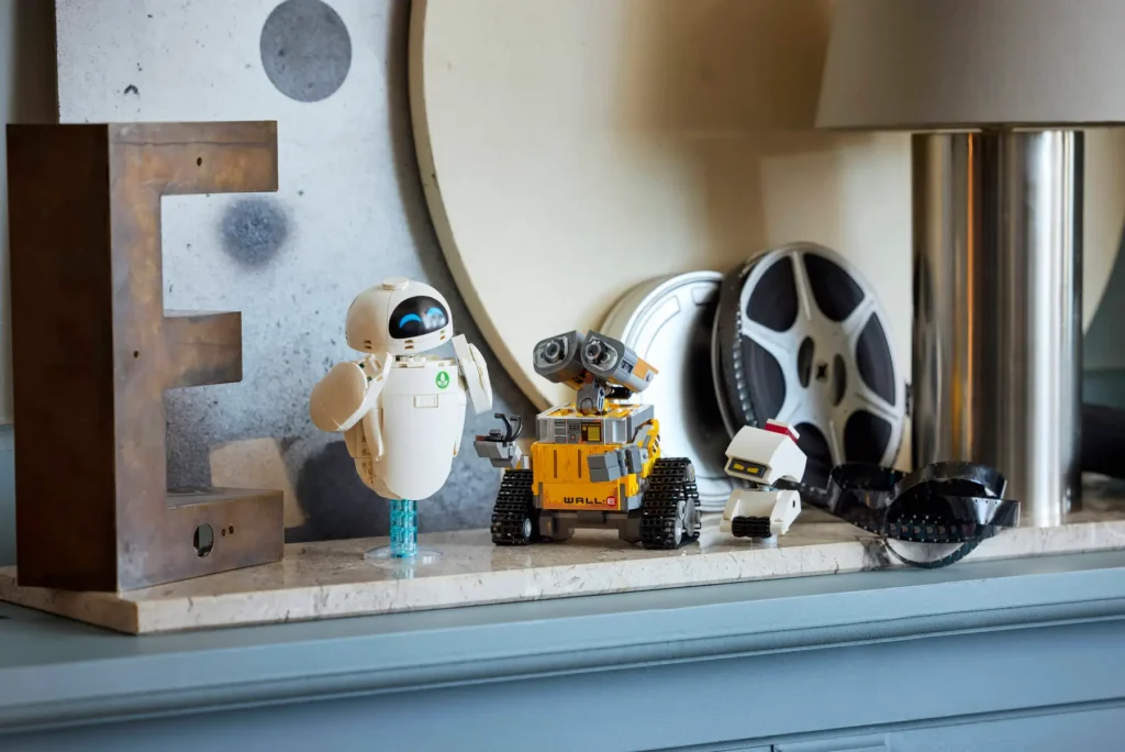 lego disney 43279 wall•e and eve (8)