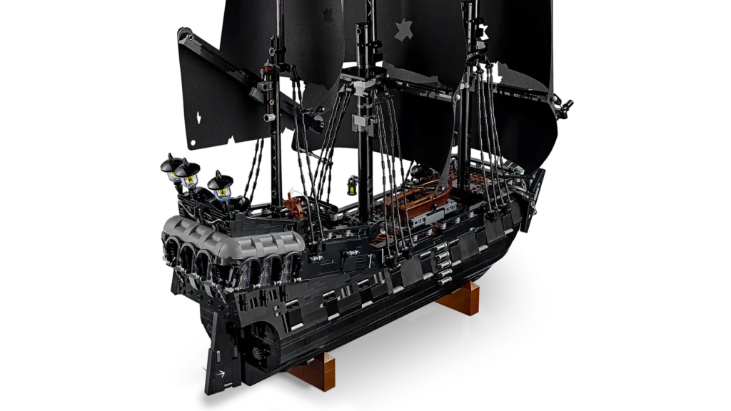 lego icons 10365 captain jack sparrow’s pirate ship (18)