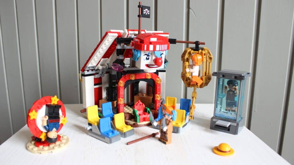lego one piece 75637 buggy the clown’s circus tent 14