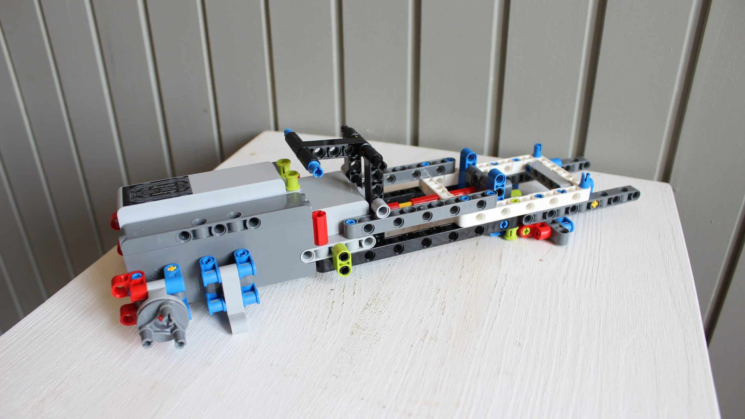 lego technic 42214 lamborghini revuelto super sports car 03