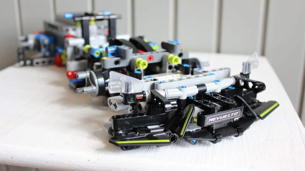 lego technic 42214 lamborghini revuelto super sports car 04