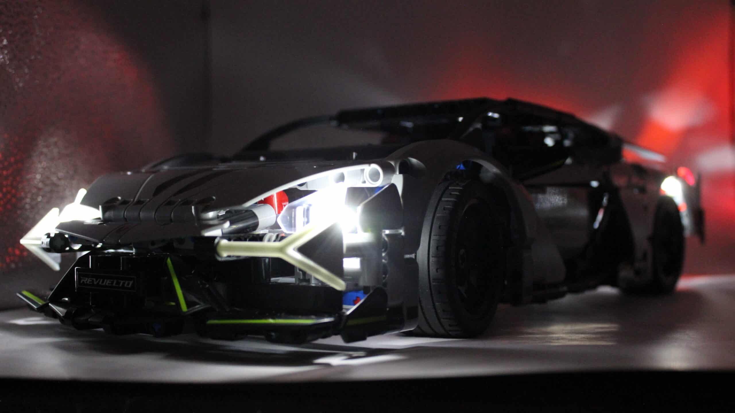 Review: LEGO Technic 42214 Lamborghini Revuelto Super Sports Car – revolutionair!