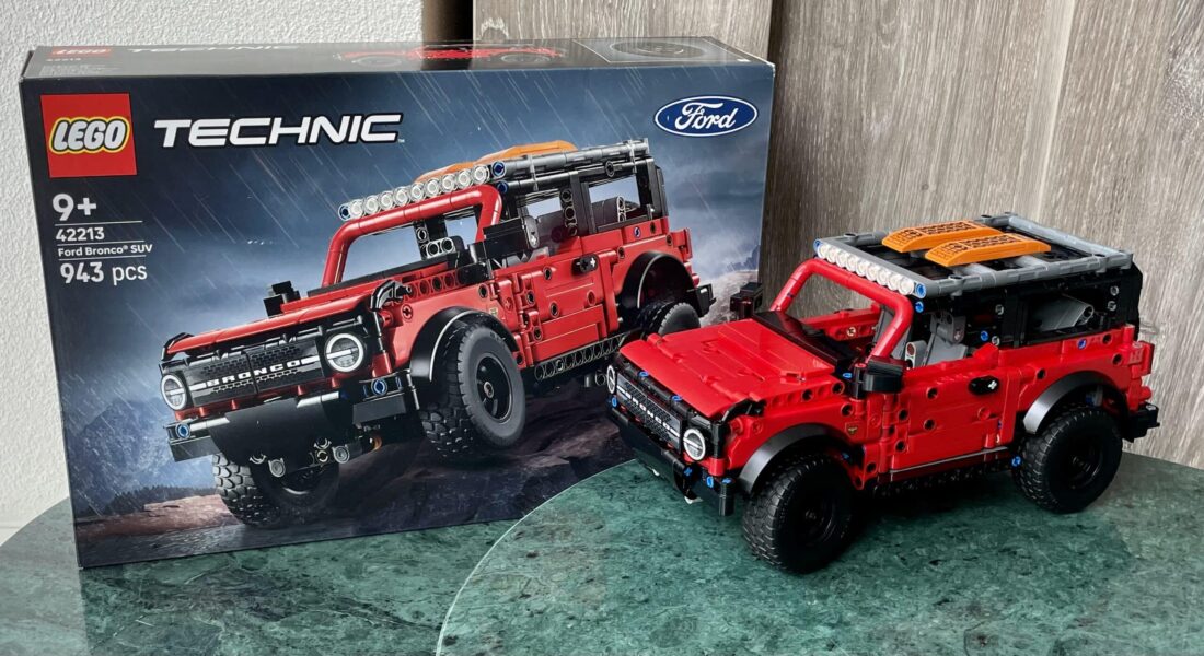 Review: LEGO Technic 42213 Ford Bronco SUV – geen enkel obstakel houdt hem tegen