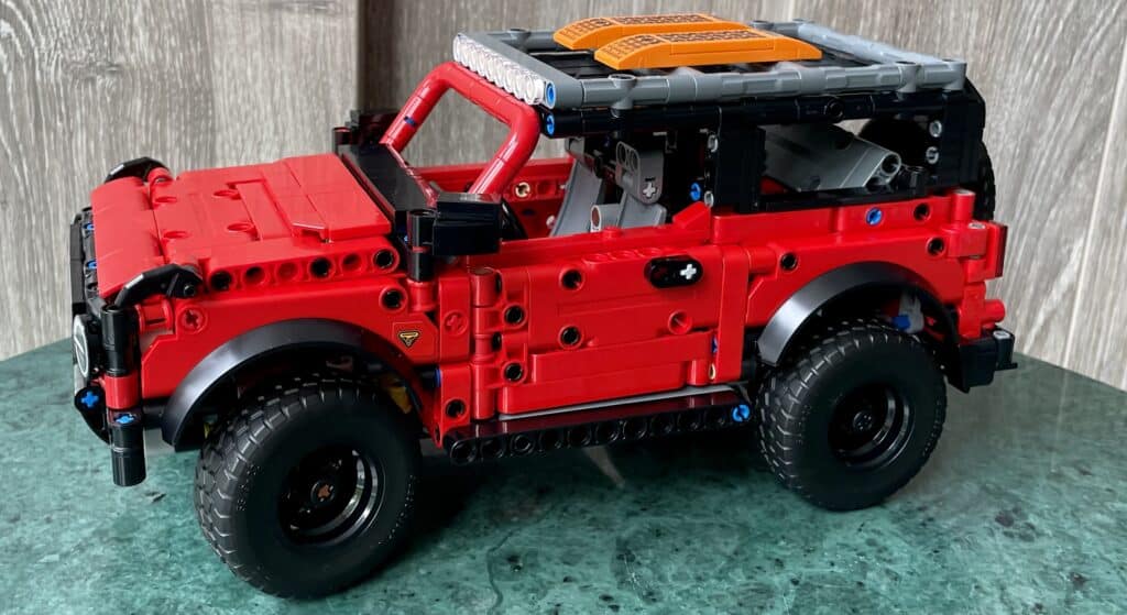 42213 ford bronco suv 4