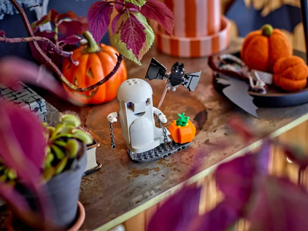 lego 40772 celebration series luminous ghost (5)