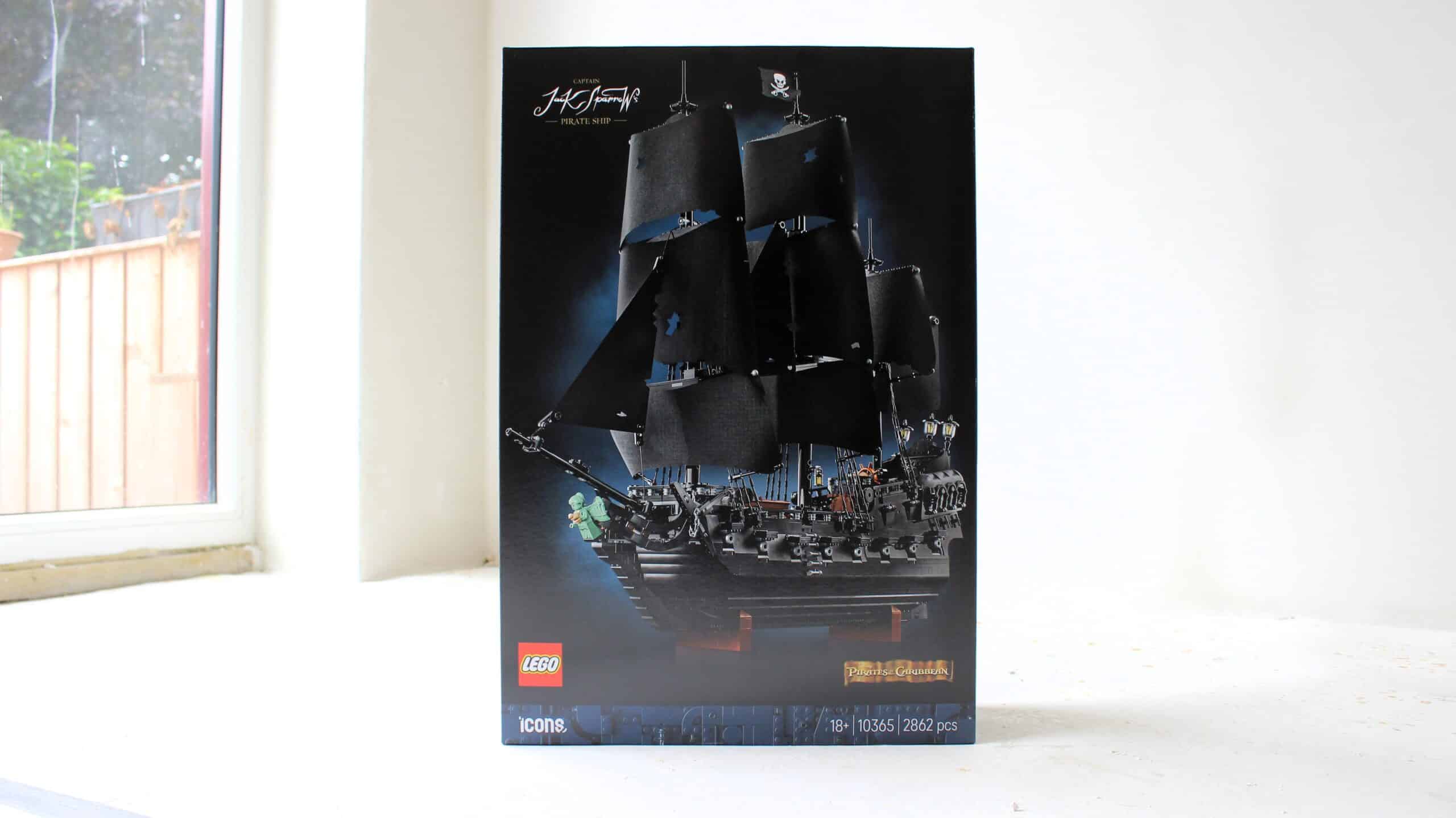 lego icons 10365 pirates of the caribbean captain jack sparrow's pirate ship 01