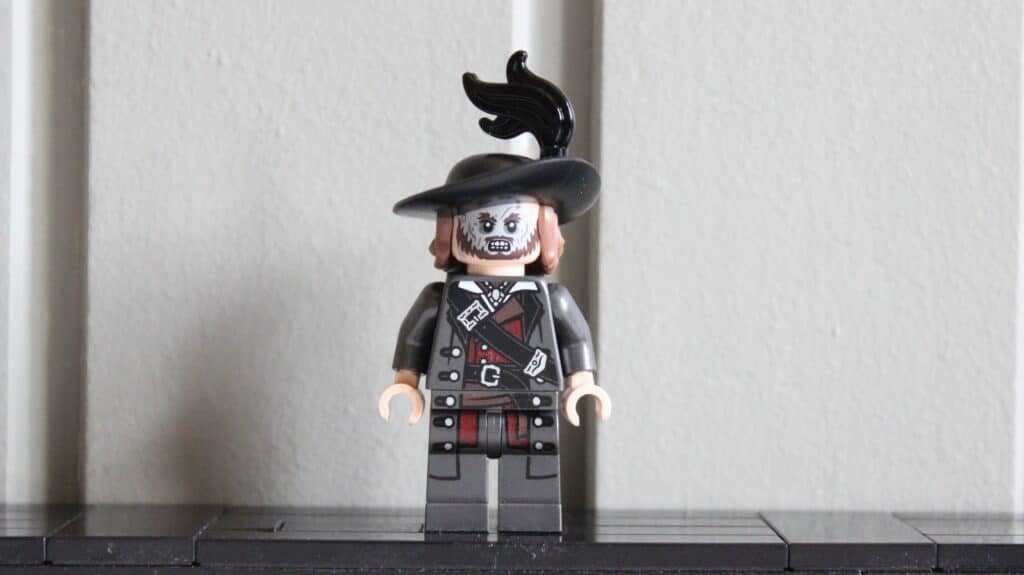 lego icons 10365 pirates of the caribbean captain jack sparrow's pirate ship 08