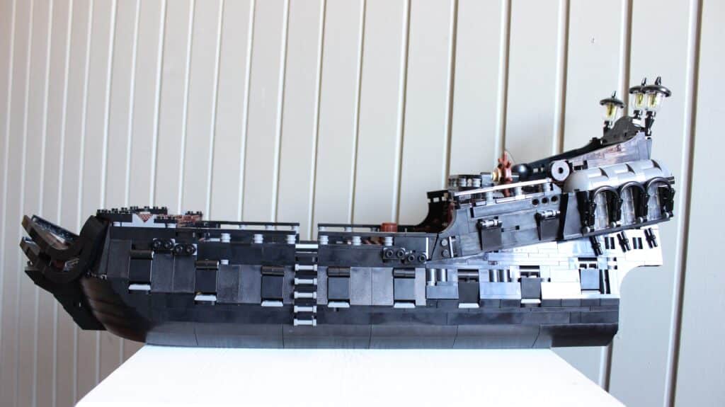 lego icons 10365 pirates of the caribbean captain jack sparrow's pirate ship 40