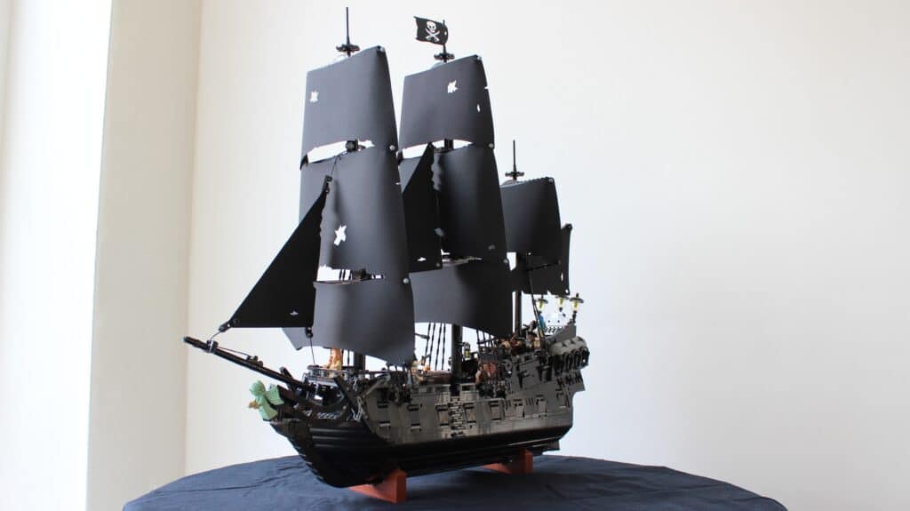 lego icons 10365 pirates of the caribbean captain jack sparrow's pirate ship 45