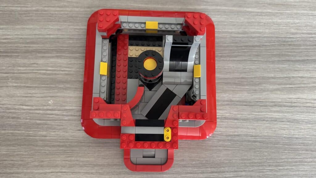 lego ideas 21358 minifigure vending machine3