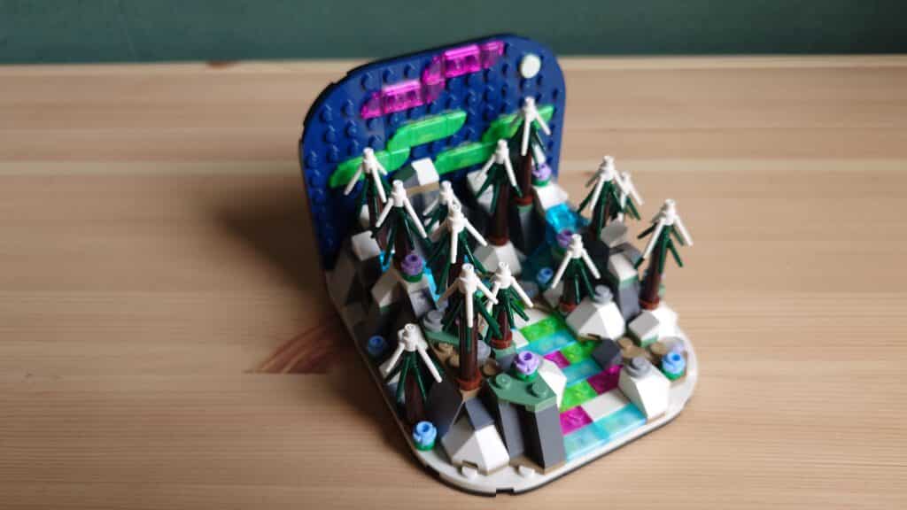 lego 40785 nothern lights diorama (3)