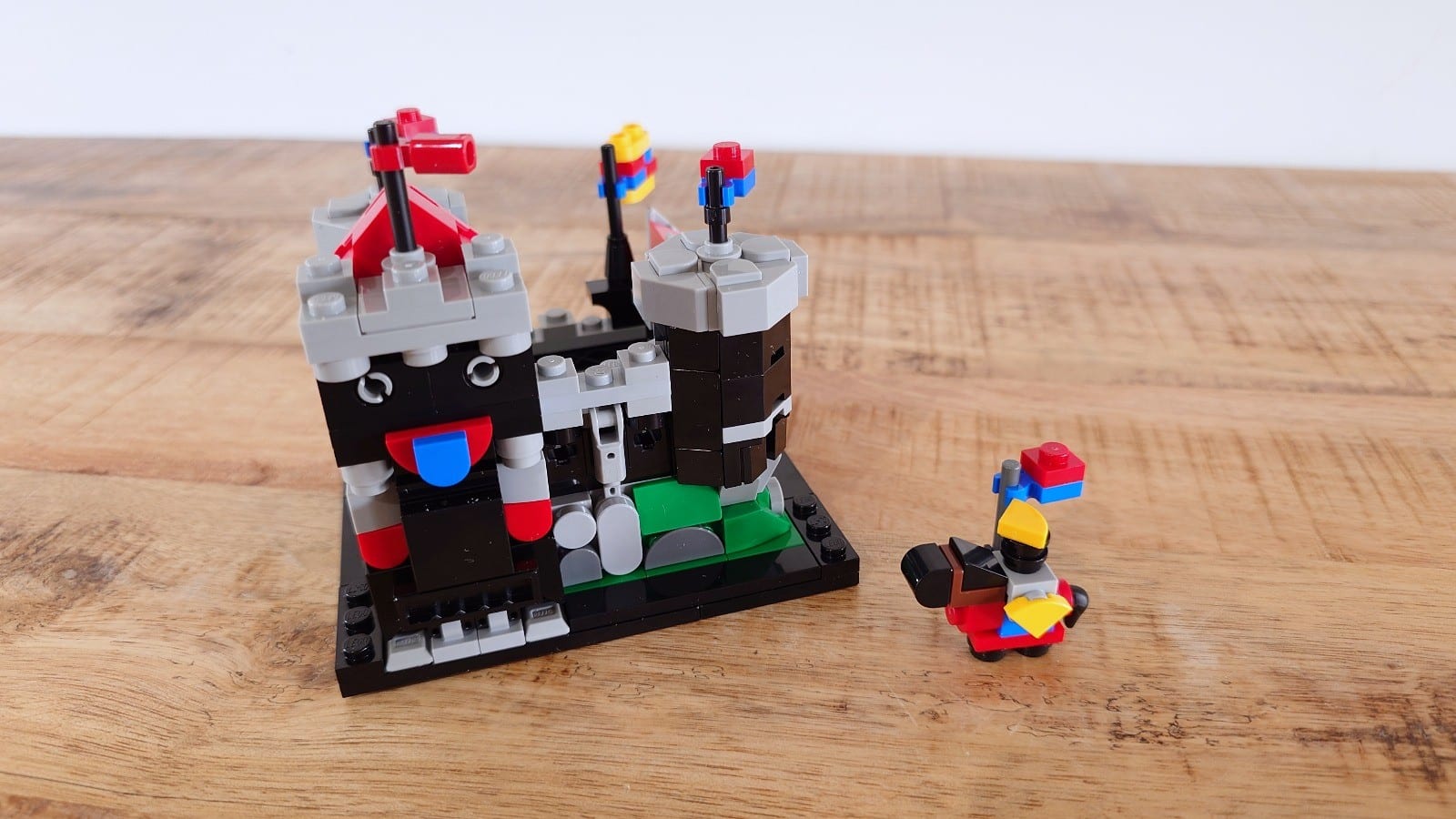 lego 40775 mini knight's castle (3)